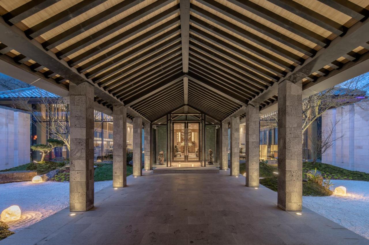 Howard Johnson Huashuiwan Hot Springs Resort Chengdu Eksteriør bilde