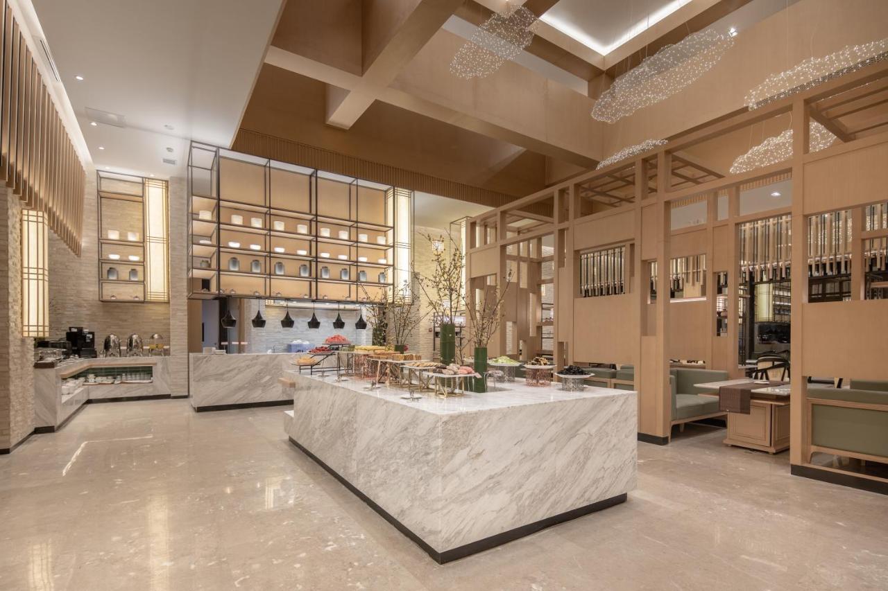 Howard Johnson Huashuiwan Hot Springs Resort Chengdu Eksteriør bilde